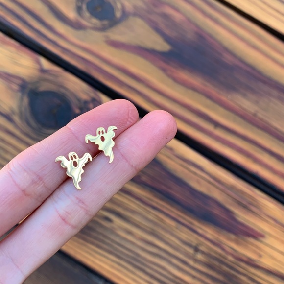 GOLD Stainless Steel  GHOST Halloween Stud Earrings with Gift Bag - Picture 2 of 5